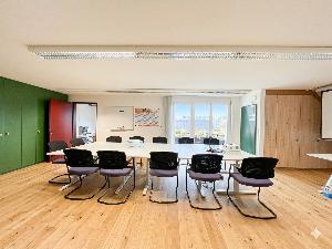 Sitzungszimmer gross, KI